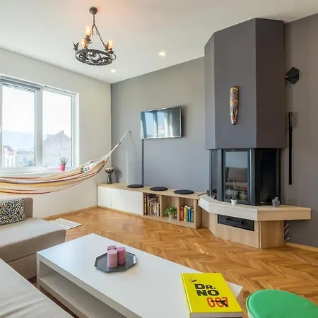 Apartament Artistic & Spacious 2bd By Flat Mаnager Sofia
