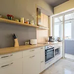Appartamento Artistic & Spacious 2bd By Flat Mаnager *
