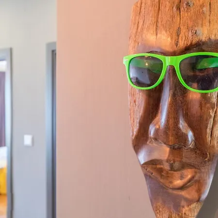 Artistic & Spacious 2bd By Flat Mаnager דירה סופיה