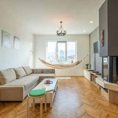 아파트 Artistic & Spacious 2bd By Flat Mаnager *