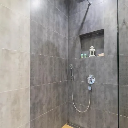 דירה Artistic & Spacious 2bd By Flat Mаnager סופיה
