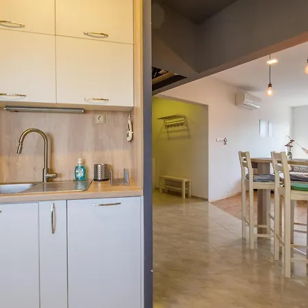 아파트 Artistic & Spacious 2bd By Flat Mаnager