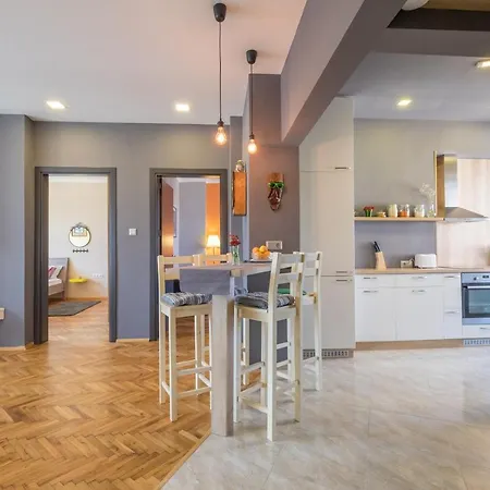Artistic & Spacious 2bd By Flat Mаnager * סופיה